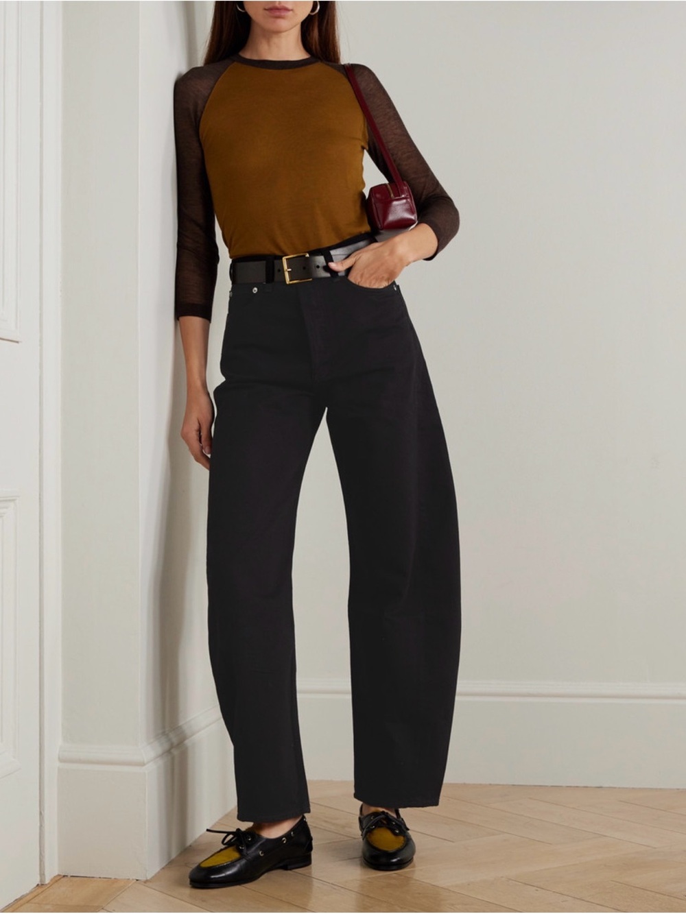 Agolde Luna Pieced High-Rise Barrel-Leg Jeans
Color: black , Size: 26